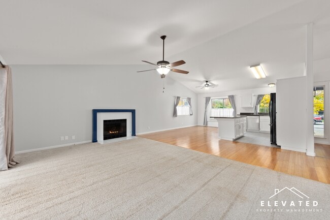 Photo - 2529 Buss Dr