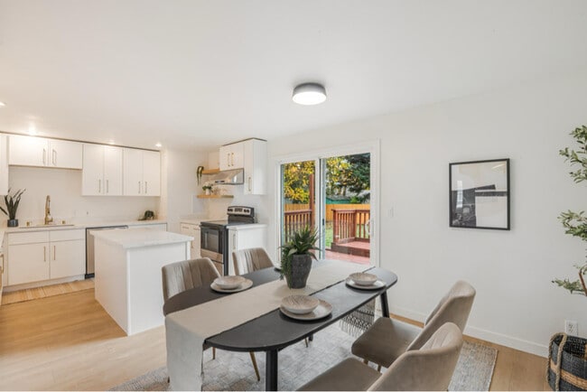 Photo - 9111 NE 73rd St