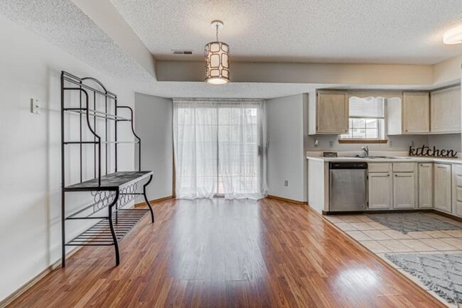 Photo - spacious house