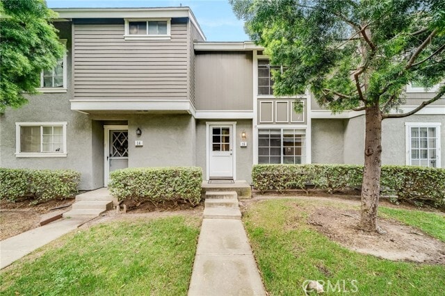 Building Photo - 16 Fox Hollow