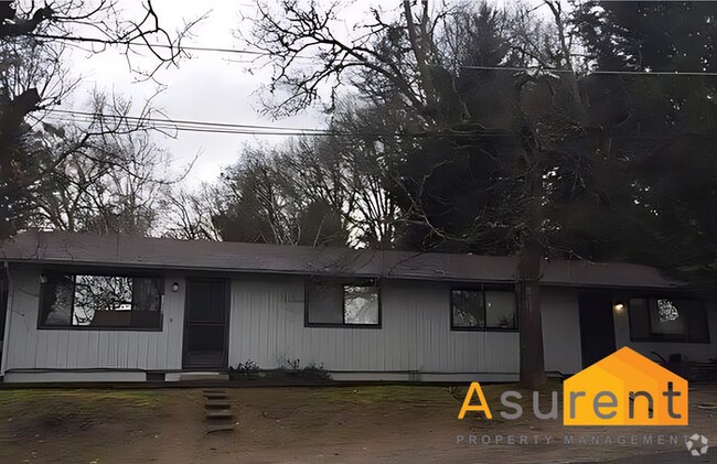 Building Photo - Fully Remodeled Duplex Available Now! Rental