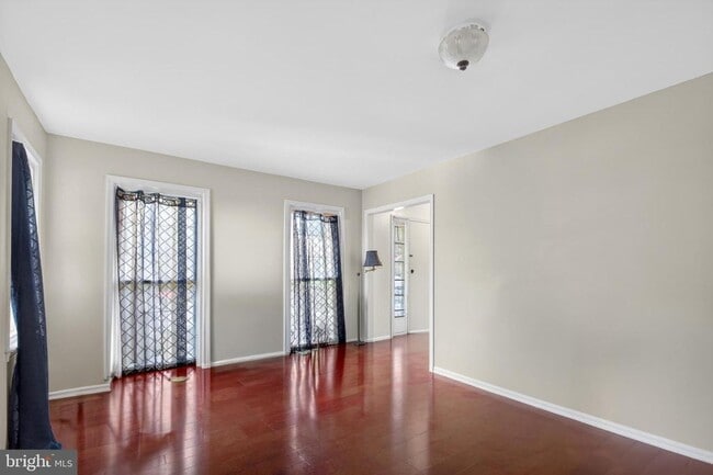 Photo - 8815 Newport Ct