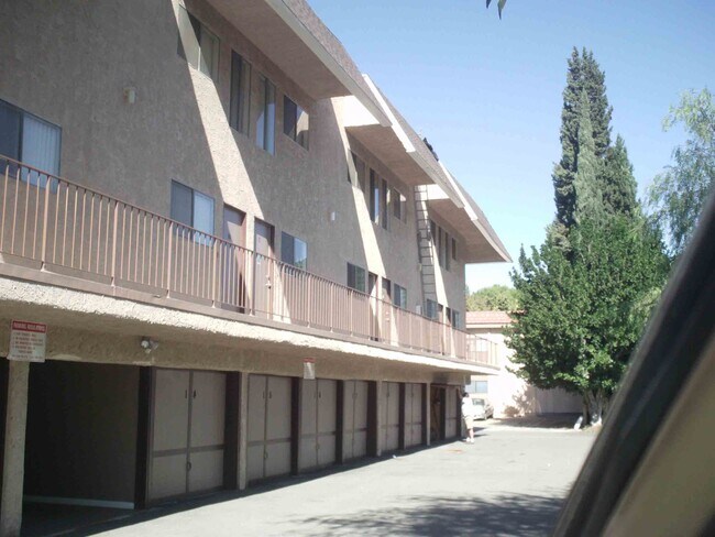 Photo - 19505 Sherman Way Apartments