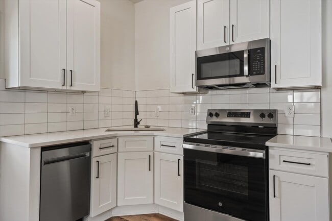 Photo - 401 E Scott Ave Unit 401-2