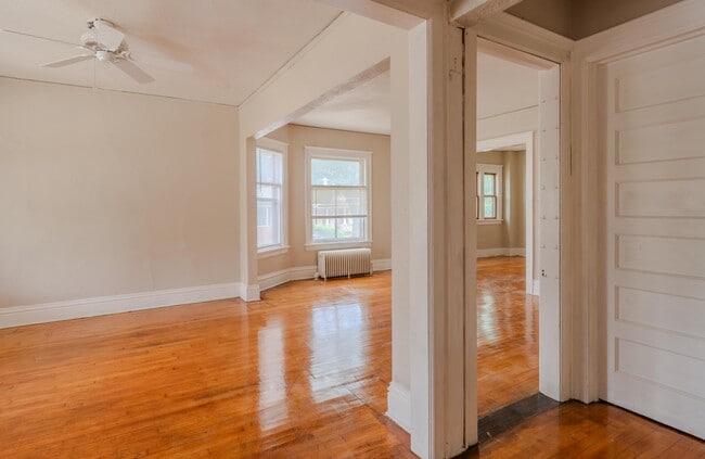 Photo - 1150 N 33rd St