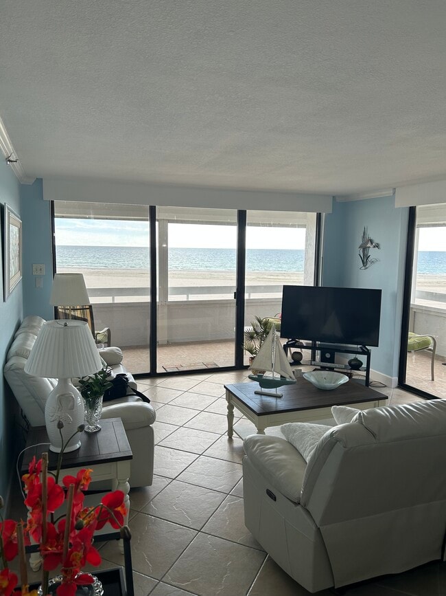 17940 Gulf Blvd Unidad Redington Towers 3 - 1F