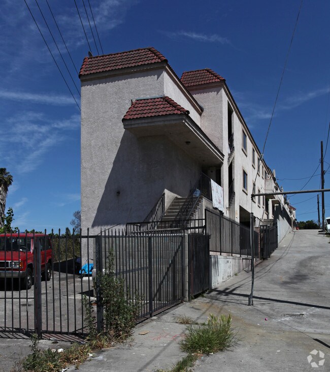 Photo - 2315 Barlow St
