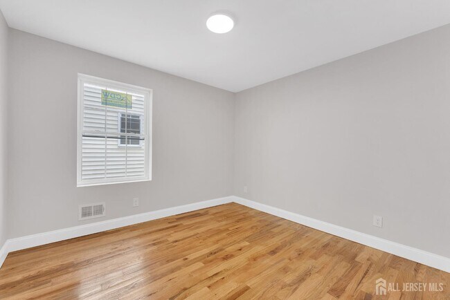 Photo - 138 Milford Ave Unit 2