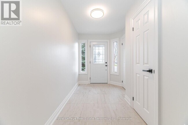 Photo - 2155 Duncaster Dr