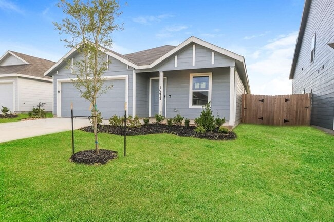 Photo - 16473 Blossom Grv Dr