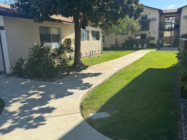 Building Photo - 7478 Santa Ysabel Ave Unit A Rental