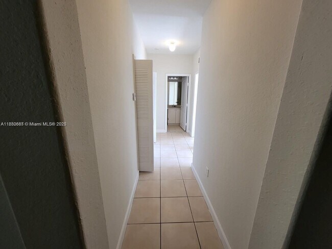 Photo - 2900 SE 17th Ave Unidad 202