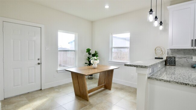 Photo - 1189 Rd 5100
