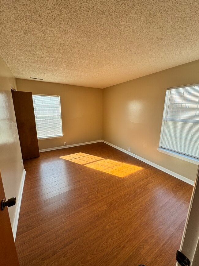 Photo - 1120 Garfield St