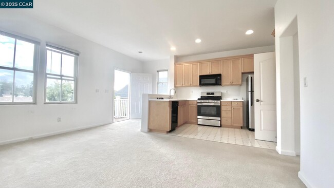 Photo - 1027 Main St Apartment Unit B,Hercules CA 94547