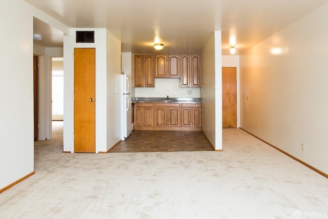 Photo - 322 2nd Ave