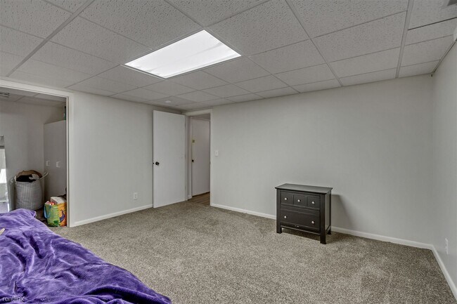 Photo - 3 br, 1 bath House - 927 East 200 South St...
