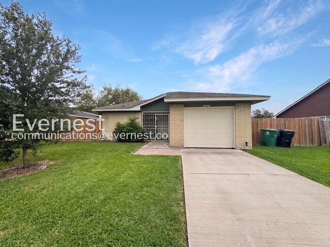 Building Photo - 16211 Corsair Rd