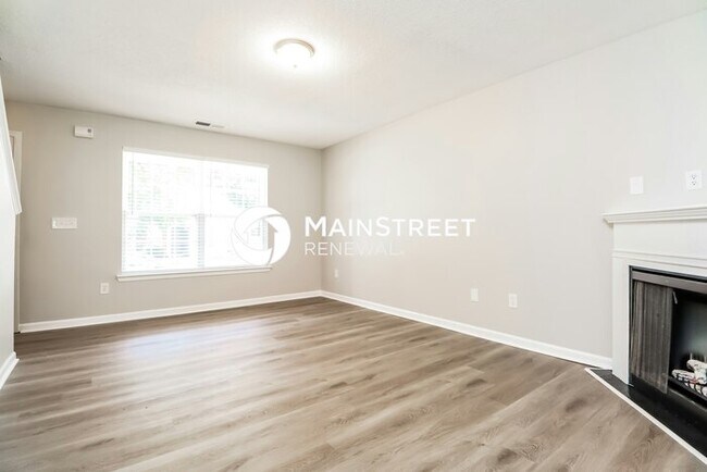 Photo - 3 Bedroom Pet-Friendly Home in McDonough, GA with Main Street Renewal