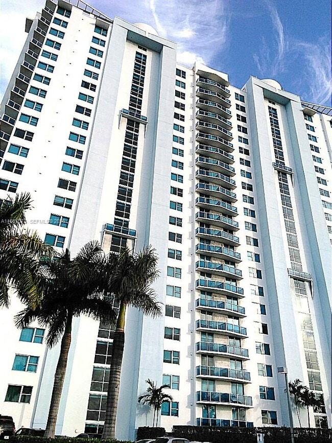 Photo - 2641 N Flamingo Rd Unidad 2607N