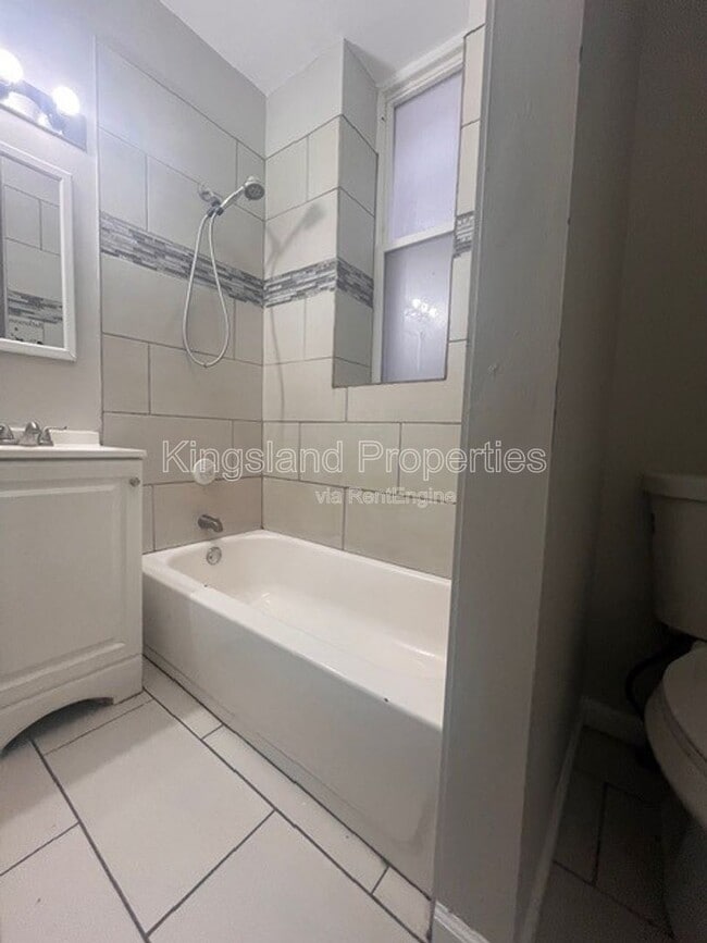 Photo - 3220 Nebraska Ave Unidad 1f
