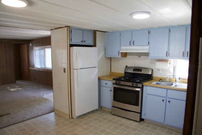 Photo - 2713 1/2 Dodge Ave