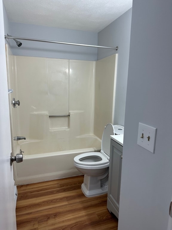Photo - 135 Charles St