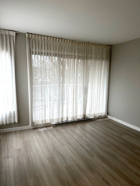 Photo - 1010 View St