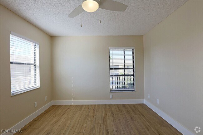 Building Photo - 5311 Summerlin Rd Unit 1110 Rental
