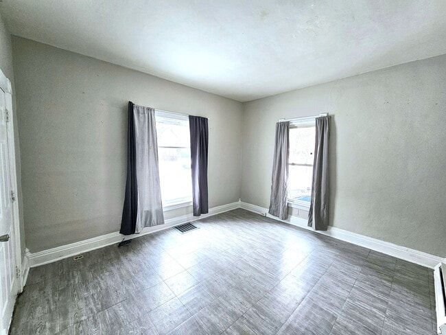 Sala de estar - 132 Union St N Unidad 1