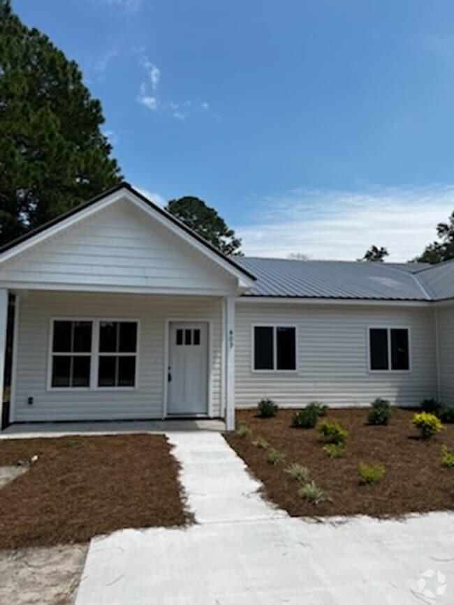 Building Photo - Brand New 3 Bedroom, 2 Bathroom Duplex in ... Unit 409 Carter Road A Rental