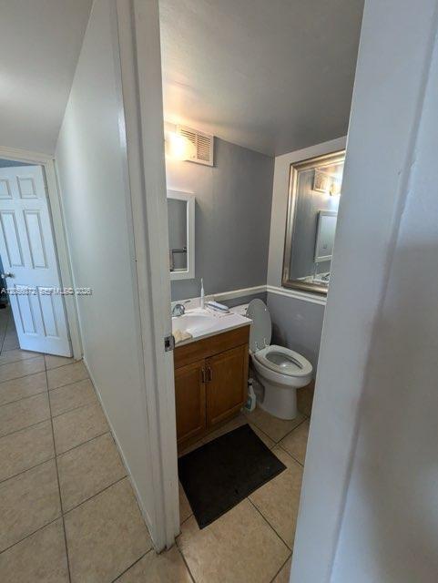Photo - 2000 Atlantic Shores Blvd Unit 404