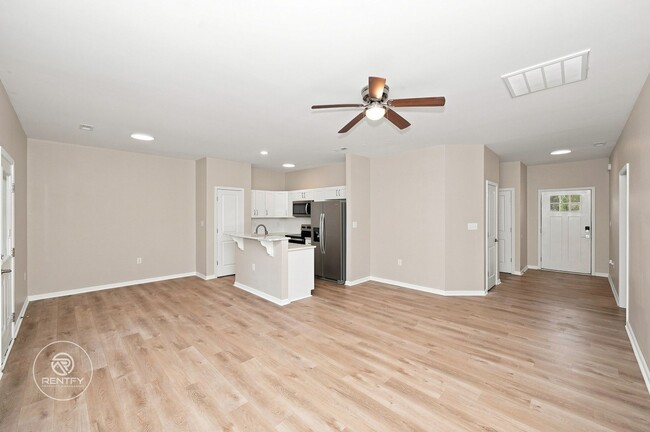 Photo - 515 Correll St