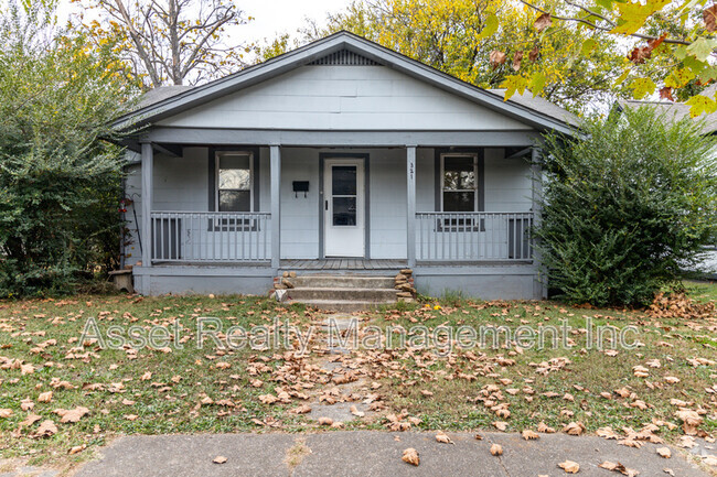 Building Photo - 321 E Springdale Ave Rental