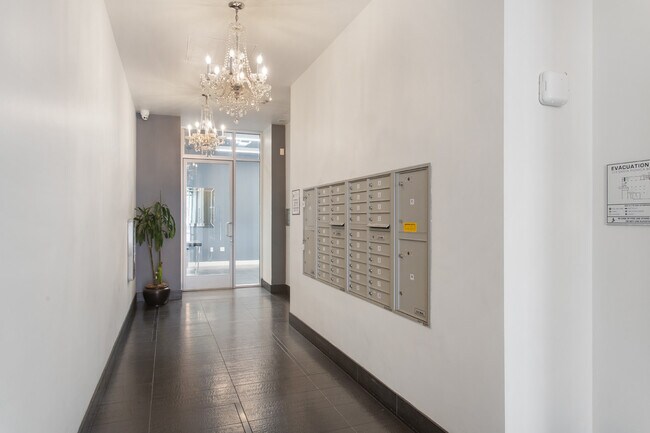 Mayfair Lobby Mailbox