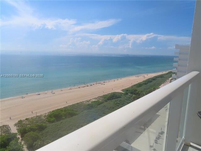 Photo - 5701 Collins Ave