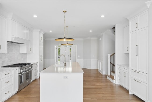 Photo - 6212 Flagg Creek Ln