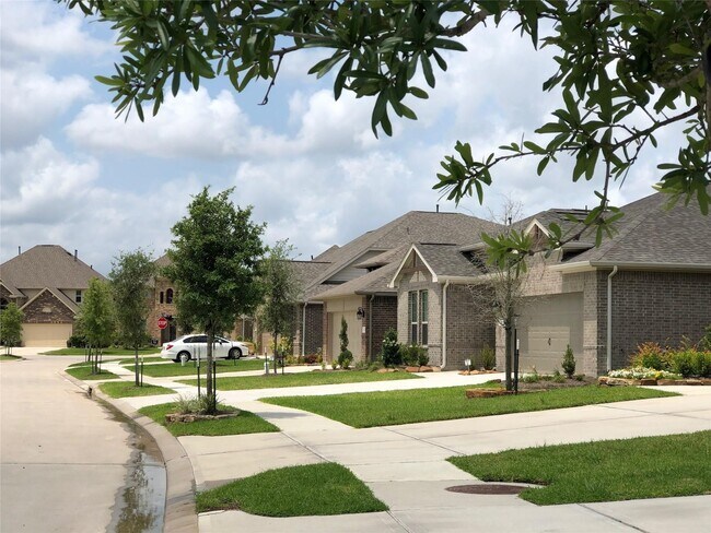 Photo - 3822 Supremes Trail