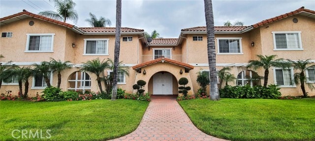 Photo - 9156 Burke St