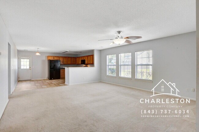 Photo - 104 Wildberry Ln