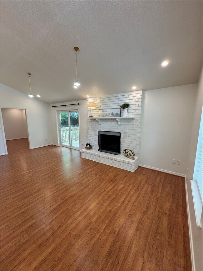 Photo - 1841 Seminole Ct
