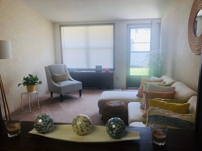 Photo - Wentworth Apartments