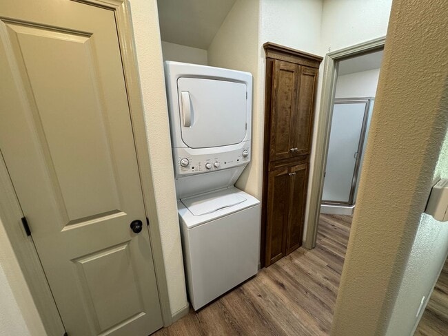 Photo - 1709 Ventura St