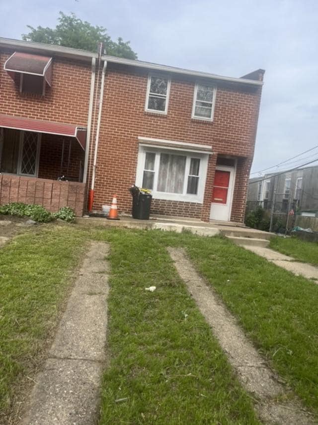 Photo - 861 N Fallon St House