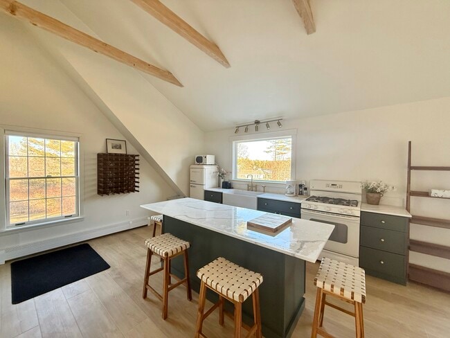 Photo - 243 Basin Point Rd