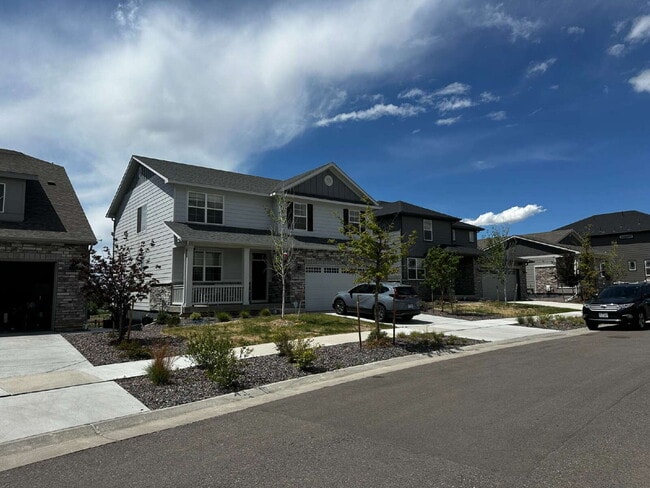 Photo - "Spacious 4-Bedroom Retreat in Aurora with 2.5 Baths in Murphy Creek!"