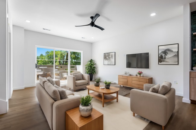 Photo - ***933 SE 10th Street***