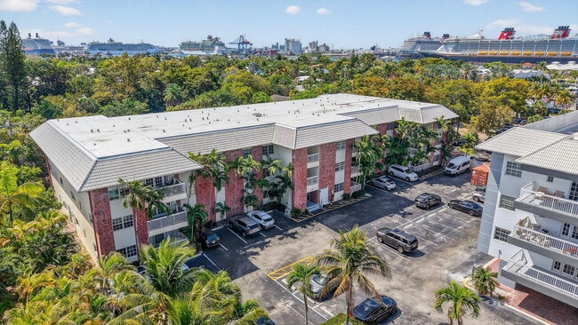 Photo - 2424 SE 17th St Unit 107b