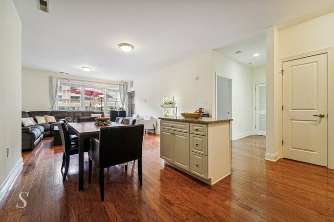 Photo - 20 Ave at Port Imperial