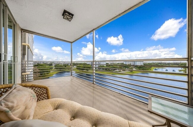 Building Photo - 3095 N Course Dr Unit 811